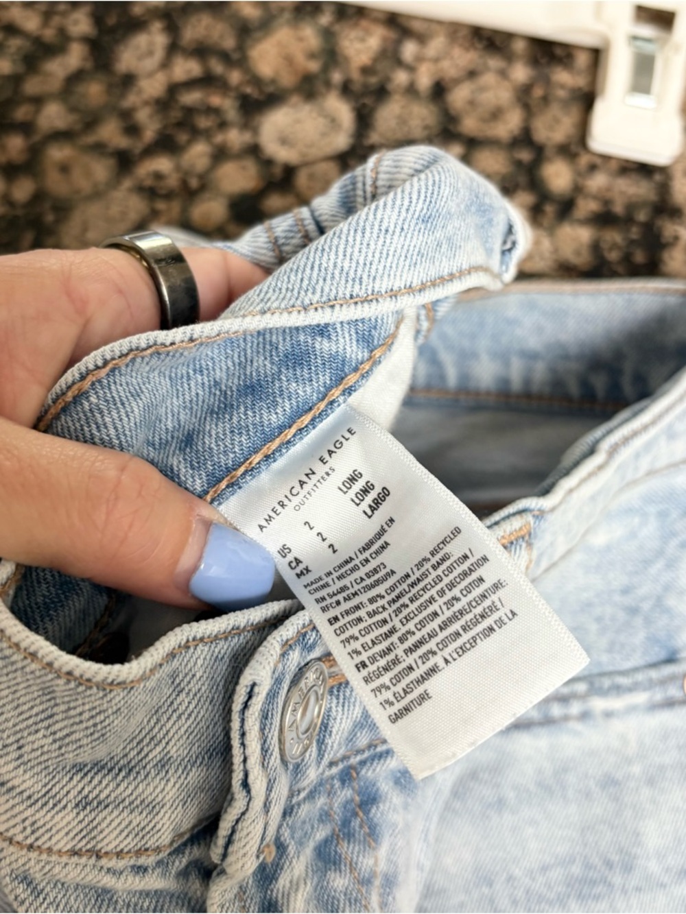 American Eagle Jeans Blue Denim Stovepipe Strigid Light Wash Size 2 Long - Picture 6 of 7